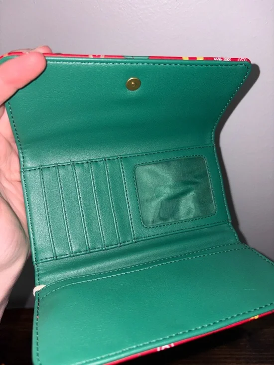 Disney Loungefly wallet - Picture 2 of 2